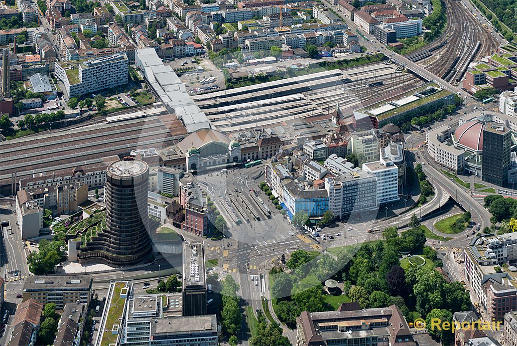 Foto: Basel Hauptbahnhof. (Luftaufnahme von Niklaus Wächter)