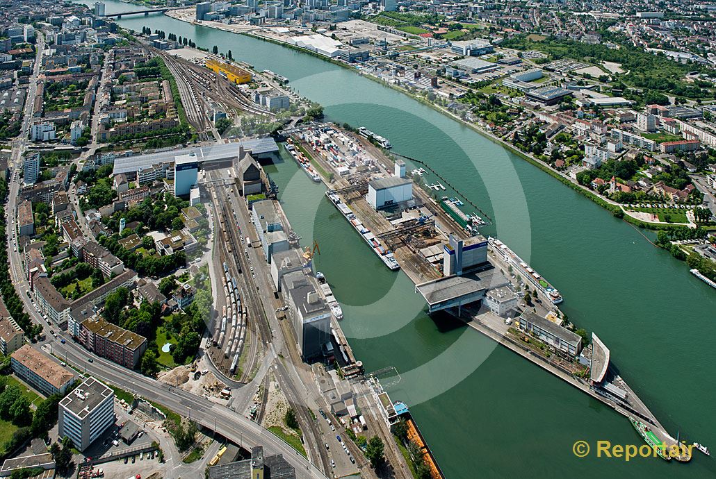 Foto Basel Rheinhafen Mit Dem Dreilandereck Luftaufnahme Von Niklaus Wachter Schweiz Flugaufnahme Flugbild Luftbild Airpic Landschaftsbild Ortsbild 355 554