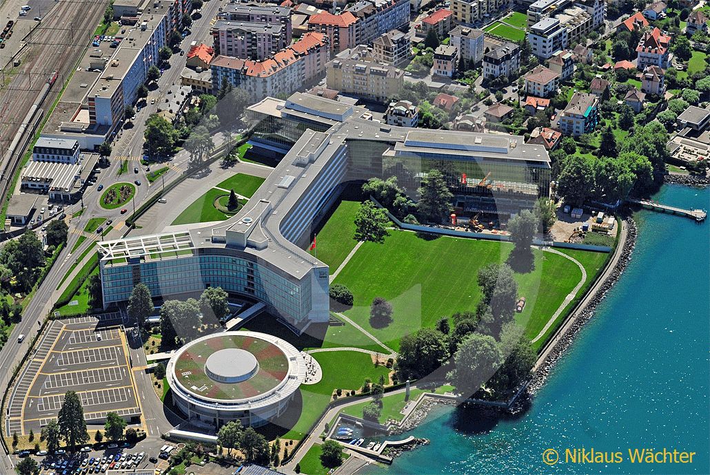 Foto: Hauptsitz der Nestle Suisse S.A. in Vevey VD. (Luftaufnahme von Niklaus Wächter)