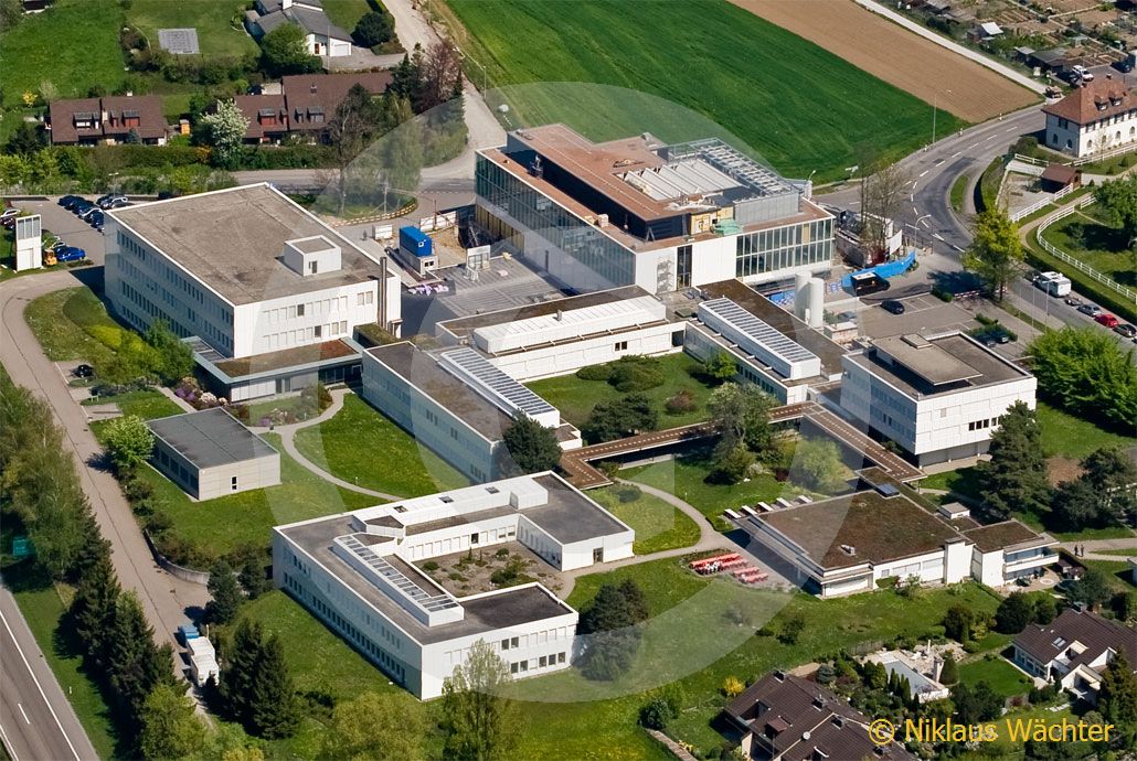 Foto: IBM Zurich Research Laboratory in Rüschlikon (ZH). (Luftaufnahme von Niklaus Wächter)