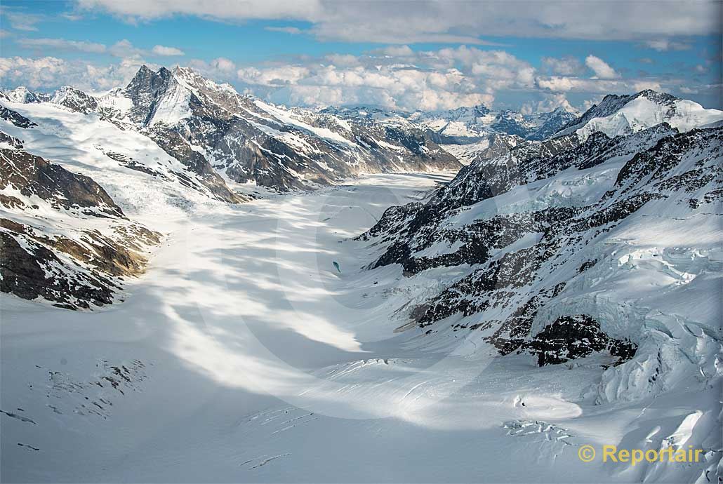 Foto: Aletschgletscher.. (Luftaufnahme von Niklaus Wächter)