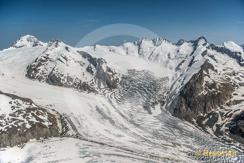 Foto: Der Concordiaplatz südlich des Jungfraujochs.. (Luftaufnahme von Niklaus Wächter)