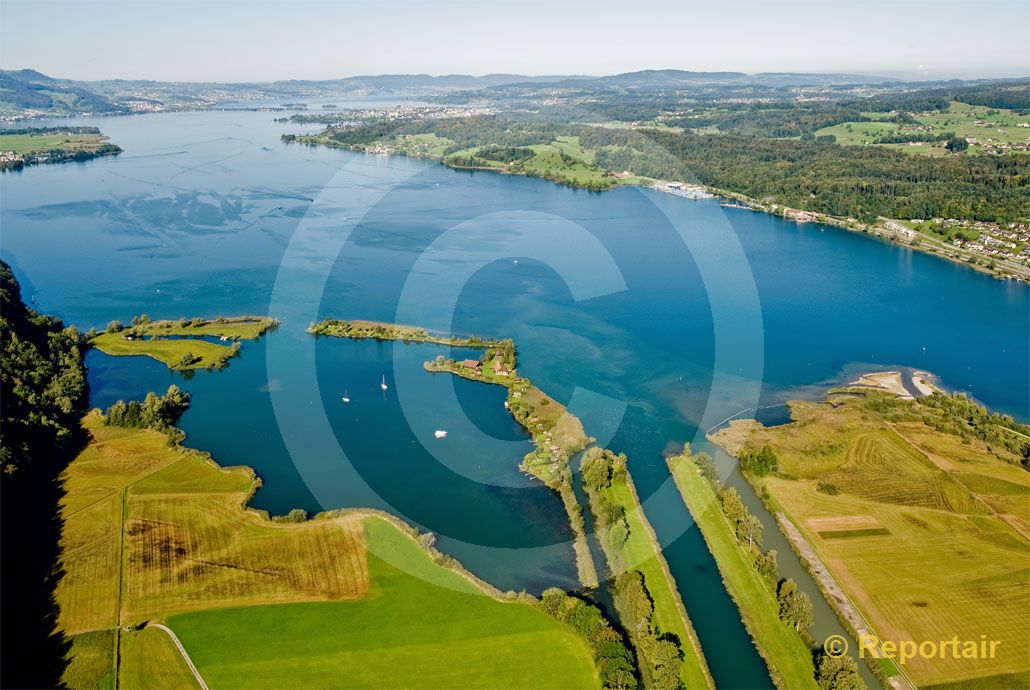 Foto: Am Obersee bei Schmerikon SG . (Luftaufnahme von Niklaus Wächter)