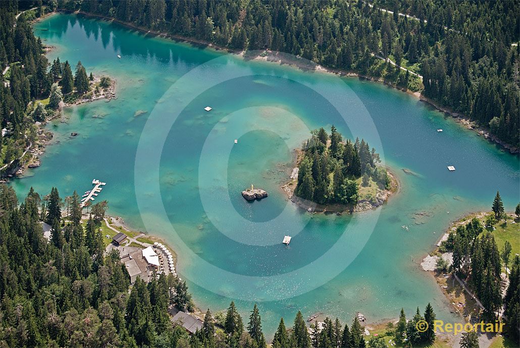 Foto: Der Caumasee bei Flims (GR).. (Luftaufnahme von Niklaus Wächter)