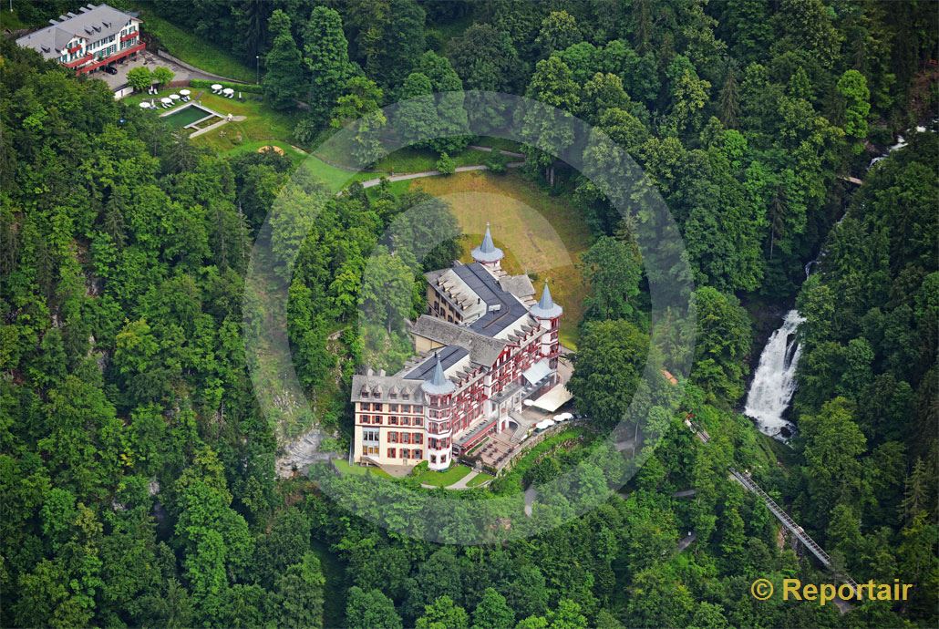 Foto: Das Grandhotel Giessbach in Brienz BE. (Luftaufnahme von Niklaus Wächter)
