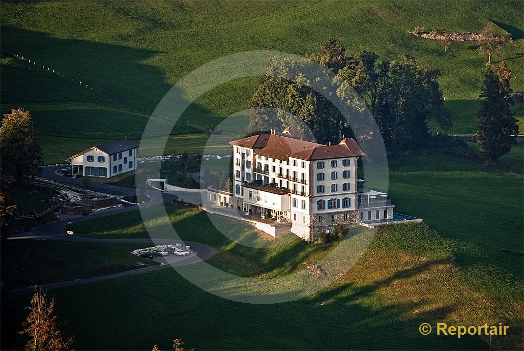 Foto: Das Hotel Honegg auf dem Bürgenstock NW.. (Luftaufnahme von Niklaus Wächter)