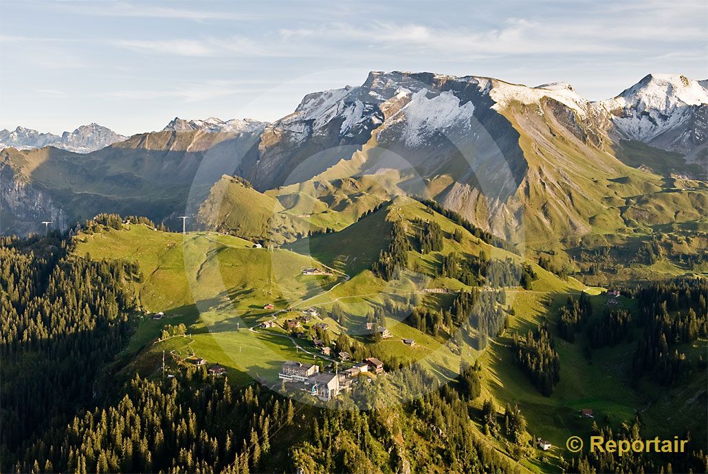 Foto: Die Klewenalp ob Beckenried am Vierwaldstättersee. (Luftaufnahme von Niklaus Wächter)