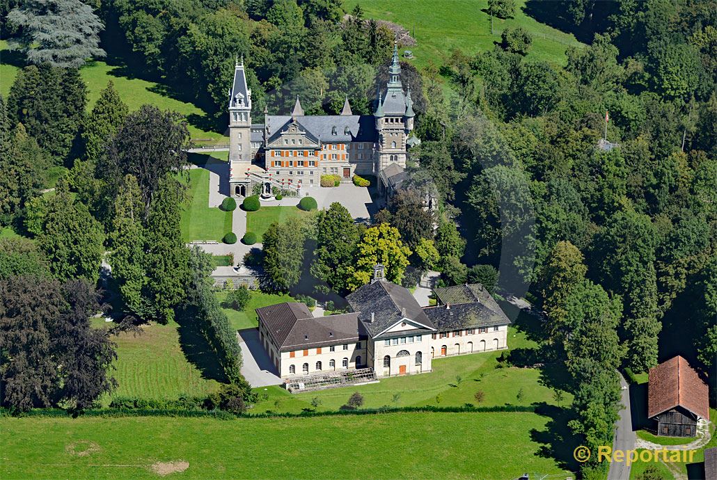 Foto: Das Schloss Castell in Tägerwilen TG. (Luftaufnahme von Niklaus Wächter)