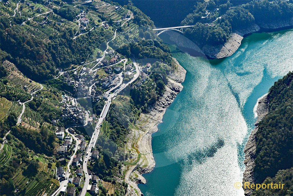 Foto: Am Lago di Vogorno TI. (Luftaufnahme von Niklaus Wächter)