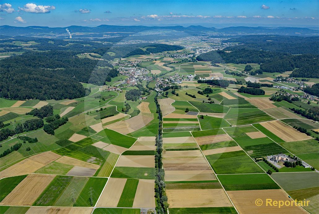 Foto: Das Suhrental Richtung Norden. (Luftaufnahme von Niklaus Wächter)