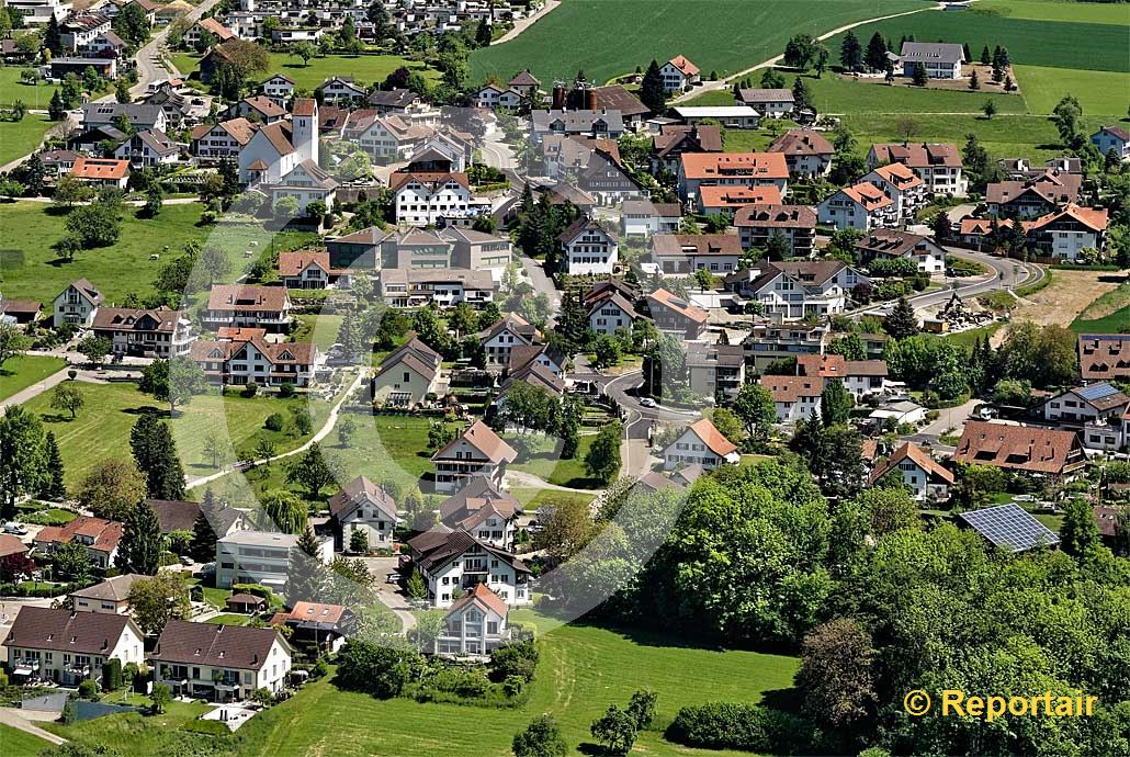 Foto: DIE Schweizer Gemeinde Oberwil-Lieli AG. (Luftaufnahme von Niklaus Wächter)