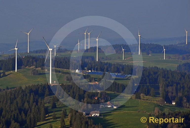 Foto: Windenergie. (Luftaufnahme von Niklaus Wächter)