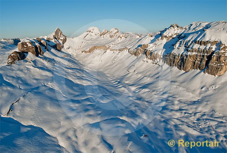 Foto: Die Glattalp gilt aus kältester Ort der Schweiz. (Luftaufnahme von Niklaus Wächter)