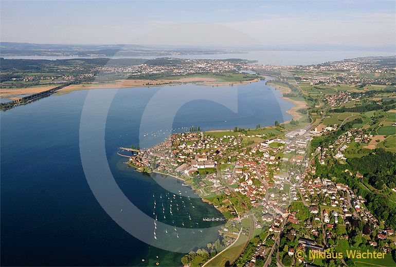 Foto: Am Untersee des Bodensees bei Ermatingen TG. (Luftaufnahme von Niklaus Wächter)