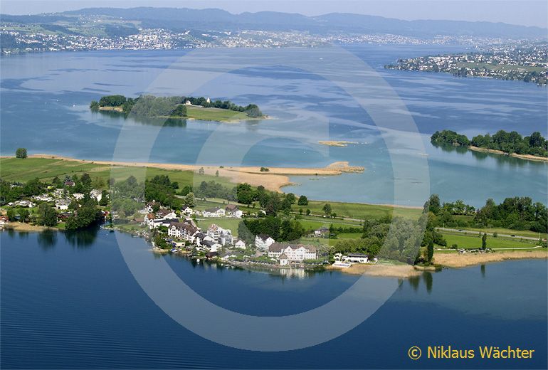 Foto: Hurden am Zuerichsee. (Luftaufnahme von Niklaus Wächter)