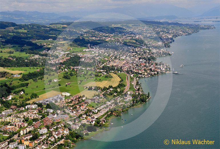 Foto: Die Zürcher Goldküste bei Meilen ZH. (Luftaufnahme von Niklaus Wächter)