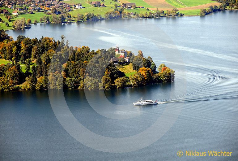 Foto: Der Zugersee bei der Halbinsel Buonas. (Luftaufnahme von Niklaus Wächter)