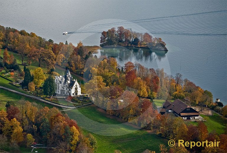 Foto: Meggenhorn mit Schloss. (Luftaufnahme von Niklaus Wächter)