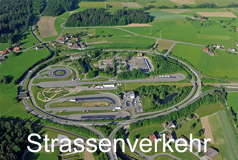 Foto: STRASSENVERKEHR. (Luftaufnahme von Niklaus Wächter)