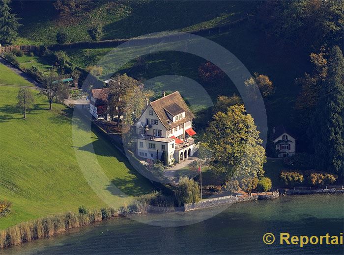 Foto: Herrschaftshaus am See. (Luftaufnahme von Niklaus Wächter)