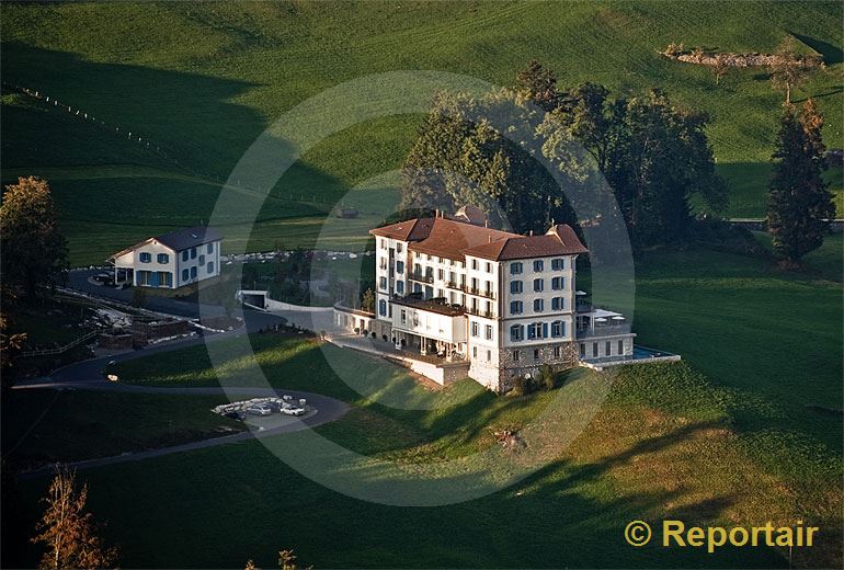 Foto: Das Hotel Honegg auf dem Bürgenstock NW.. (Luftaufnahme von Niklaus Wächter)