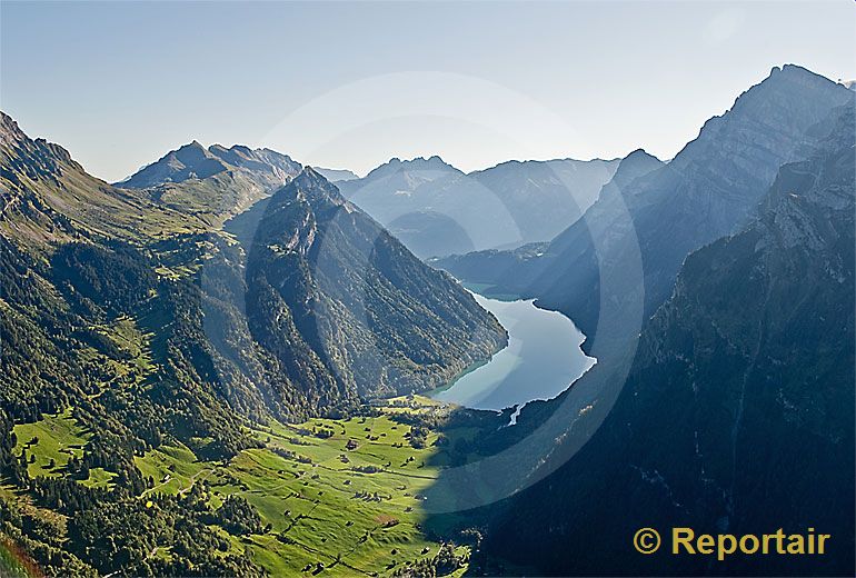 Foto: Klöntalersee GL. (Luftaufnahme von Niklaus Wächter)