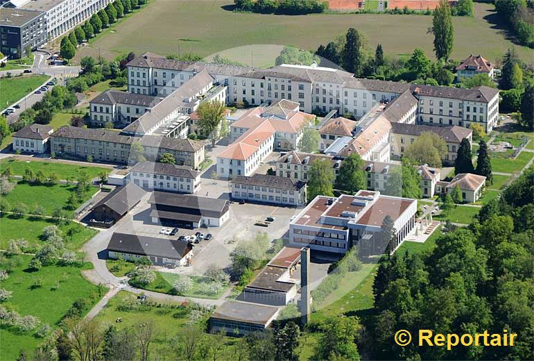 Foto: Die Psychiatrische Universitätsklinik Zürich ist unter dem Standortnamen Burghölzli bekannt. (Luftaufnahme von Niklaus Wächter)