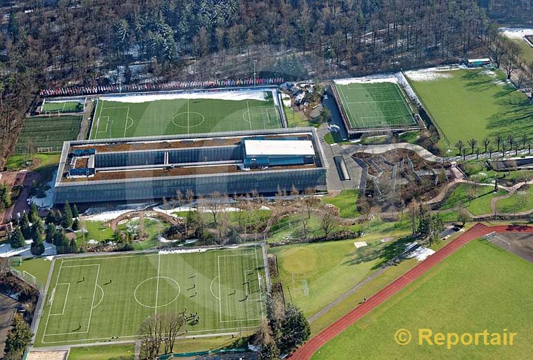 Foto: Der Fifa-Hauptsitz beim Zürichberg in Zürich. (Luftaufnahme von Niklaus Wächter)