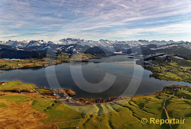 Foto: Der Sihlsee (SZ) im Winter. (Luftaufnahme von Niklaus Wächter)