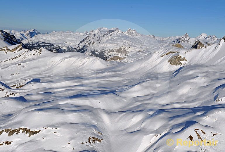 Foto: Die Rindermatt ob dem Schächental im Kanton Uri. (Luftaufnahme von Niklaus Wächter)