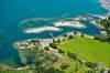 Luftaufnahme SEEN/Urnersee Inseln - Foto Badeinseln Flueelen bearbeitet 1141