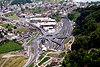 Foto 465: Autobahn-Anschluss bei Horw LU mit Kreisel und Einkaufszentrum im  Jahr 2004.