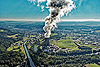 Foto 135: Bei der Atomkraft sehen viele Menschen schwarz. Im Bild das Atomkraftwerk Gösgen AG.