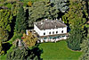 Foto 317: In diesem herrschaftlichen Haus oberhalb von Vevey verbrachten Charlie Chaplin und seine Familie seine letzten Jahre..